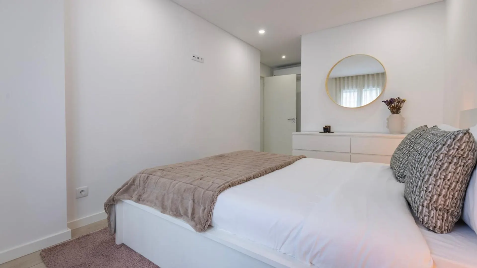 Homely 2Bdr Apartment By Lovelystay Amadora