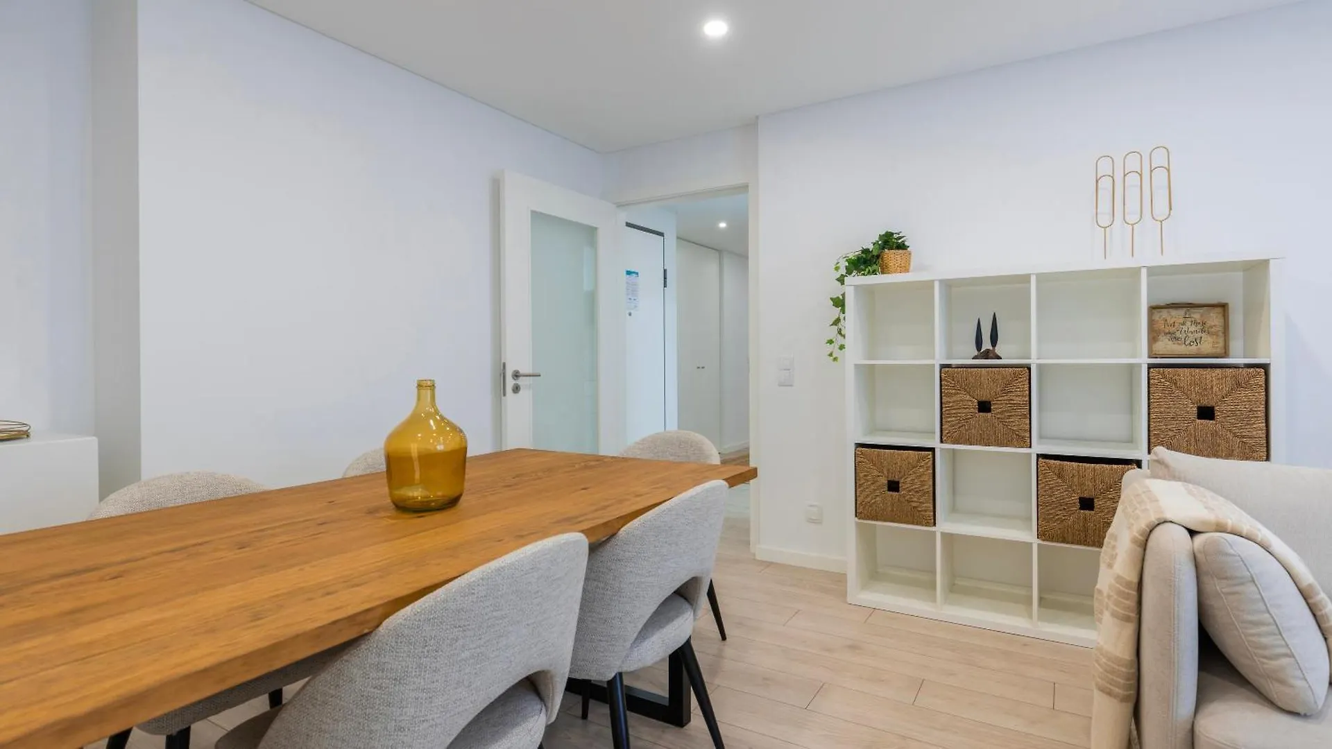 Homely 2Bdr Apartment By Lovelystay Amadora 0*,  Portugal