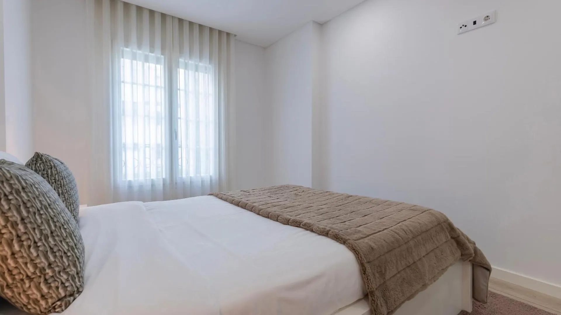 Homely 2Bdr Apartment By Lovelystay Amadora